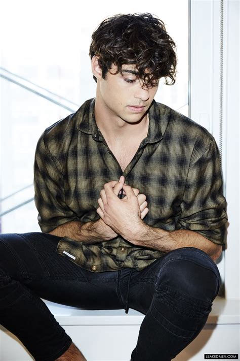 noah centineo masturbating|Noah Centineo's beautiful cut Italian dick .